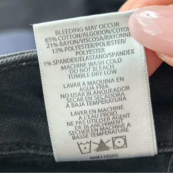 Hidden Jeans Frayed Hem Skinny Black Jeans - Picture 12 of 16